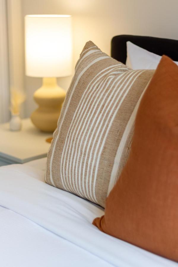 Gorgeous Getaway On Gloucester St- 1 Bed 1 Bath ไครสต์เชิร์ช ภายนอก รูปภาพ